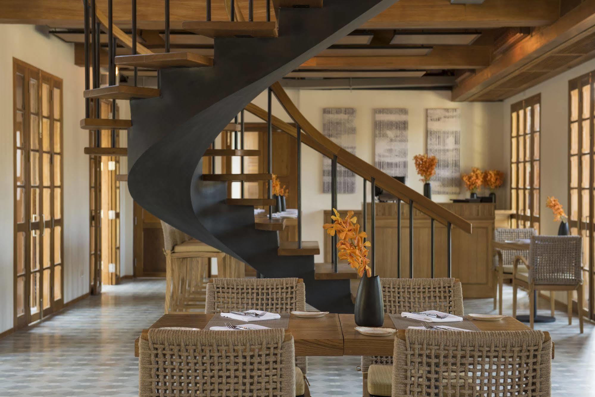 Avani+ Luang Prabang Hotel エクステリア 写真